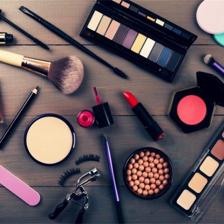 Get the Best Makeup Products Suitable to your Specific Needs